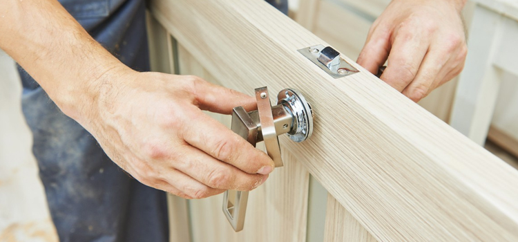 interior door repair North Fair Oaks